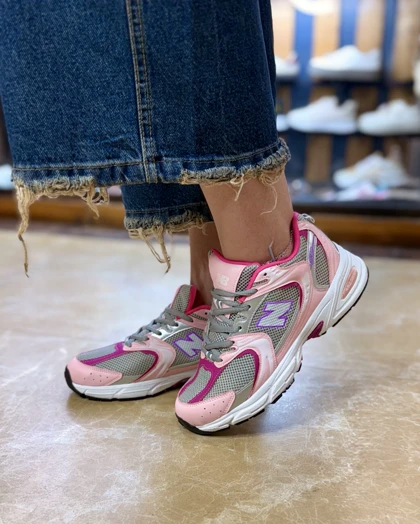 کتانی ورزشی زنانه نیوبالانس مدل 530