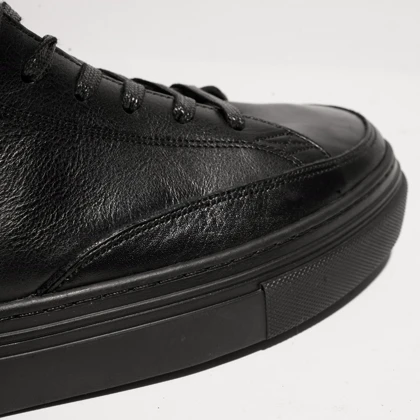 نیم بوت چرم مردانه مشکی مدل loca