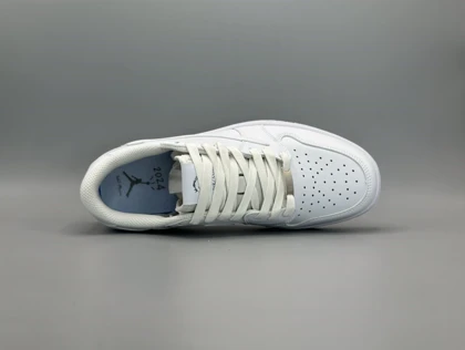 کتانی نایکی جردن1لو تراویس مستر وایت پارتی/Nike Air Jordan1 low Travis