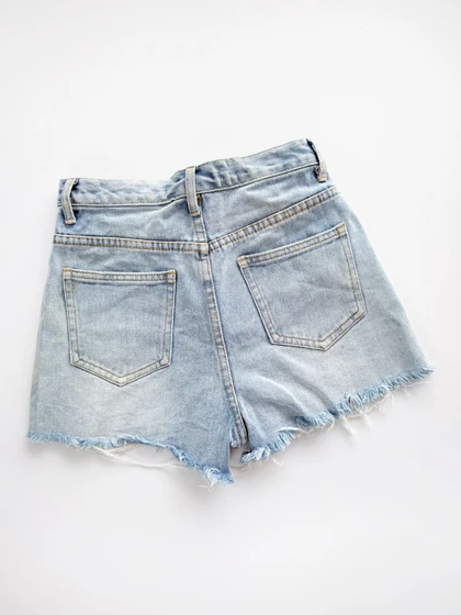 شورتک کوتاه جین پاچه ریش زاپ‌دار