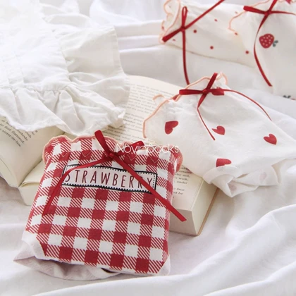 شورت قرمز خال‌خالی (L)