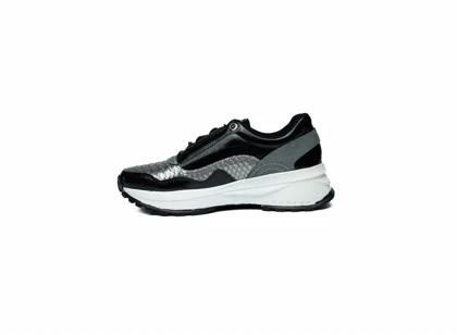 کفش راحتی زنانه استرادیواریوس مدلStradivarius-Sneakers-SKS55