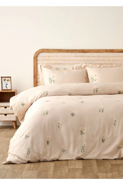 سرویس روتختی دو نفره Bella Maison مدل Daisy ساتن - بژ