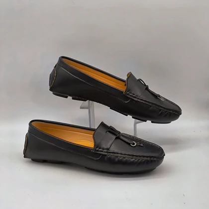 کالج منگوله قفل