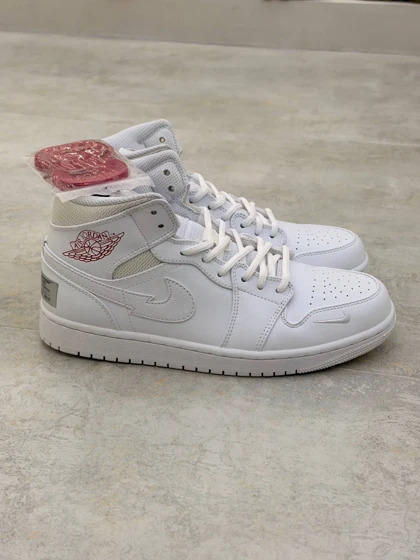 کتانی ویتنامی نایک ایر جردن ساق‌دار یورو تور سفیدNike Air Jordan 1 Mid SE Euro Tour White Red