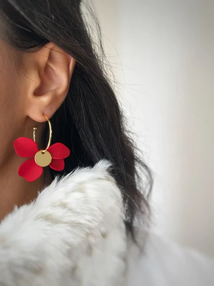 گوشواره حلقه‌ای گل