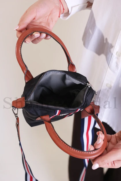 کیف دوشی زنانه تامیس