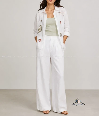 شومیز سفید گلدوزی Bershka
