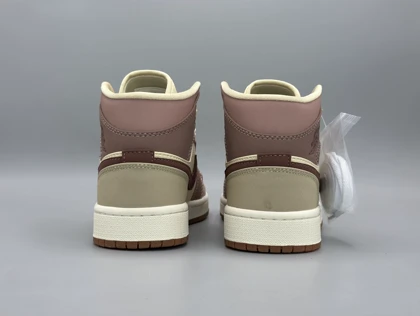کتانی نایکی جردن1 دارک پونی/Nike AJ1 low Dark Pony
