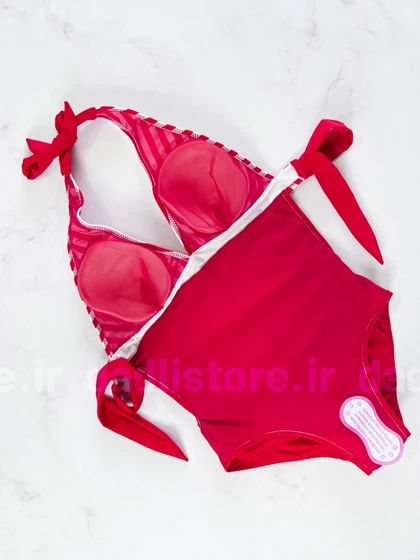 مایو یک تکه اسلیپ کاپ‌دار پشت‌باز قرمز طرحدار