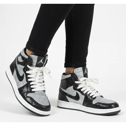 کتانی جردن ساق‌دار اکلیلی نقره ای