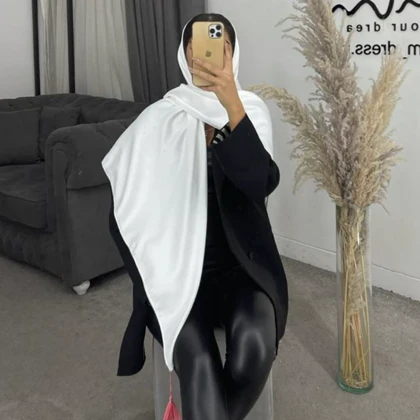 روسری منگوله‌دار