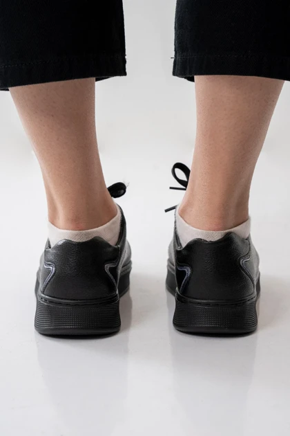 ونس بندی ساده چرم زنانه