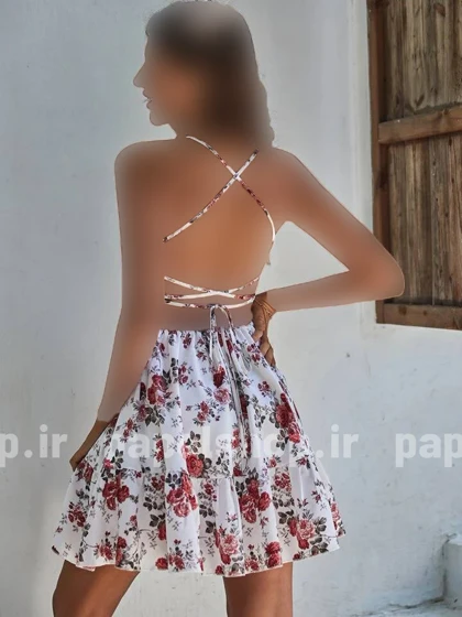 پیراهن گل‌دار پشت بندی کش دوزی شده