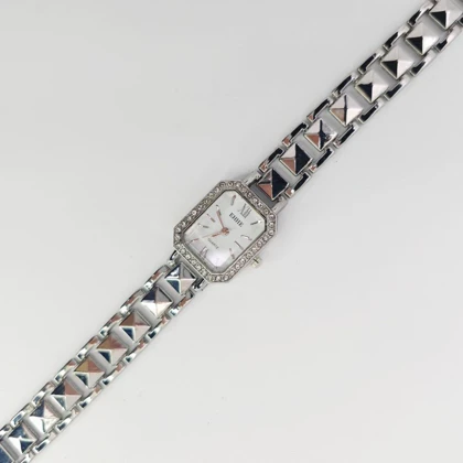 ساعت مچی زنانه مجلسی EHHE نگین‌دار با موتور کوارتز