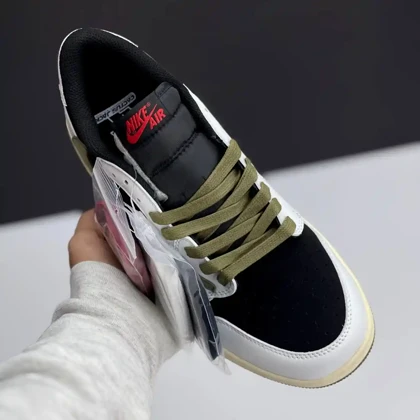 کفش نایک ایر جردن 1 لو تراویس اسکات الیو Nike Air Jordan 1 Low Travis Scott Olive