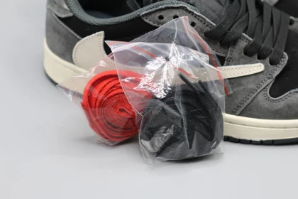 کتانی نایکی جردن 1 لو تراویس طوسی مشکی /Nike air Jordan1Travis