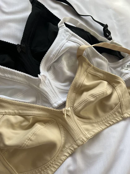 سوتین بدون فنر و ابر NBB کد: 350