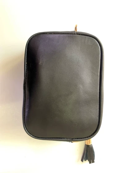 کیف دوشی چرم زنانه مدل d058 -- gb (فاقد جعبه)