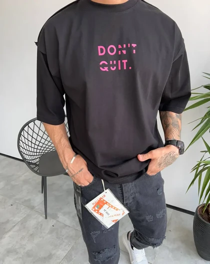 تیشرت یقه گرد مشکی DONT QUIT