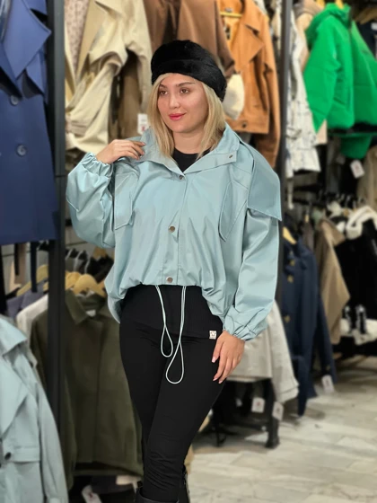 بارانی زنانه کلاه‌دار ضد آب پاییزه مدل کمرگتر