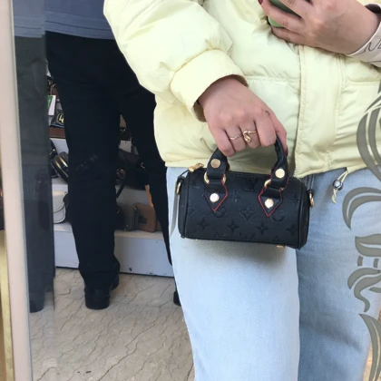 کیف زنانه مینی بگ لویی ویتون Lv وارداتی کد 1038