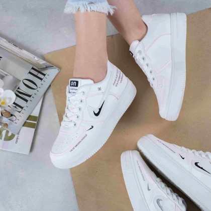 کتانی دخترونه خارجی NIKE ON