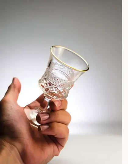 شات پایه دار طرحدار لبه طلایی
