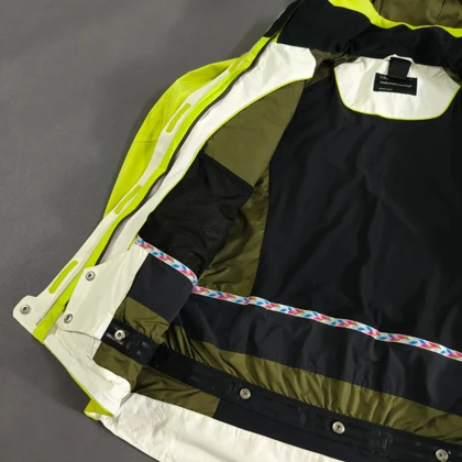 SIZE M-L کاپشن اسکی گورتکس حرفه ای اورجینال PEAK PERFORMANCE سوئد