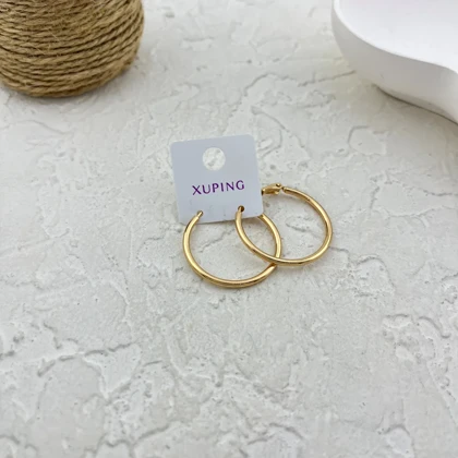 گوشواره حلقه‌ای ژوپینگ، ظرافت بی‌انتها در یک اکسسوری شیک Xuping