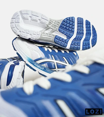 کفش کتانی مردانه آبی سفید ASICS GT 2000