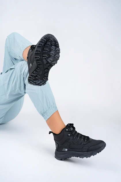 بوت و نیم بوت موگو muggo