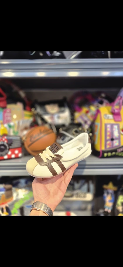 1120 ونس زنانه رویه کوتاه بندی ادیداس adidas