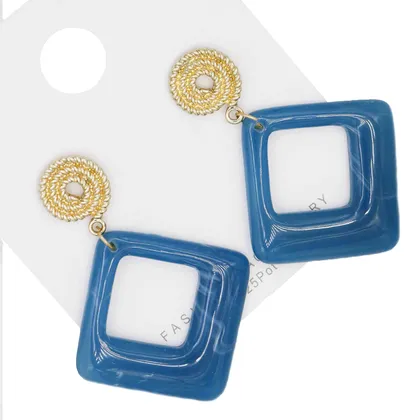گوشواره دخترانه فانتزی مدل لوزی