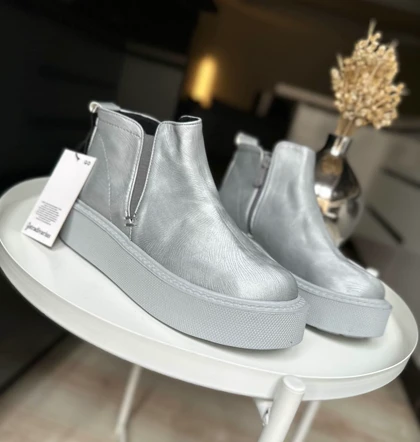 نیم بوت زنانه استرادیواریوس مدل00014-Stradivarius-Flat-Ankle-Boots