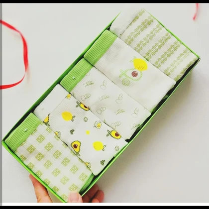 شورت زنانه عروسکی طرح آواکادو
