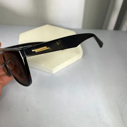عینک آفتابی برند بوتگا ونتا مدل BO1060 اوتلت (دارای ایراد)