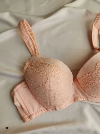 سوتین شیردهی فنردار ابرنازک کد: 11567