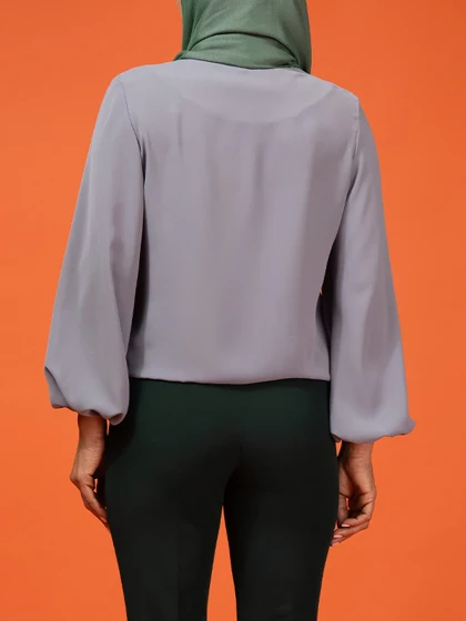 بلوز زنانه آستین بلند یقه کرواتی مچ کشی کرپ 40105