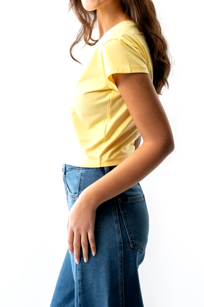 تیشرت کراپ اسلیم آستین کوتاه زنانه