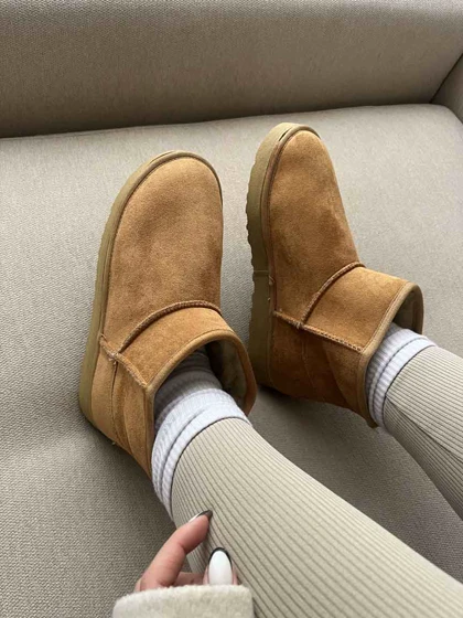 نیم بوت UGG