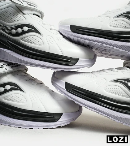 کفش بچه گانه سفید مشکی SAUCONY