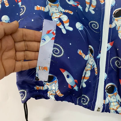 سویشرت تو خز طرح فضانورد