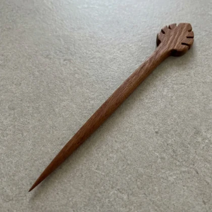 کانزاشی مو زنانه چوبی طرح برگ مدل لیورا