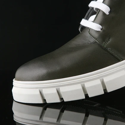 نیم بوت زنانه چرم یلسان مدل آلما کد 610-GN