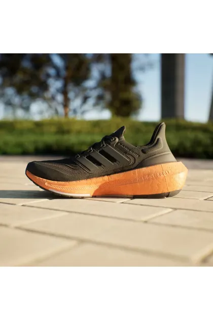 کفش دویدن زنانه Ultraboost Light W IF1732 مشکی 5002916388