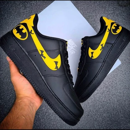 کفش اسپرت نایک ایرفورس مدل air force طرح بتمن batman Black/Yellow nike کد 110039
