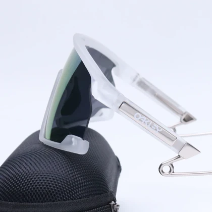 عینک برند OAKLEY کد 181263