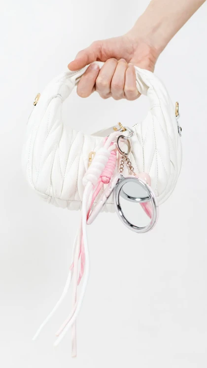 چارم بگ آینه کیتی