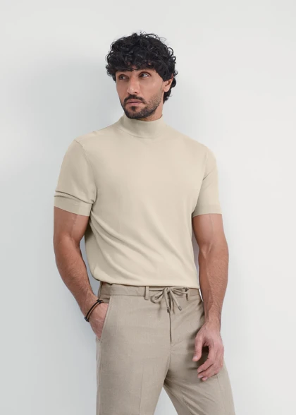 تیشرت Mock Neck